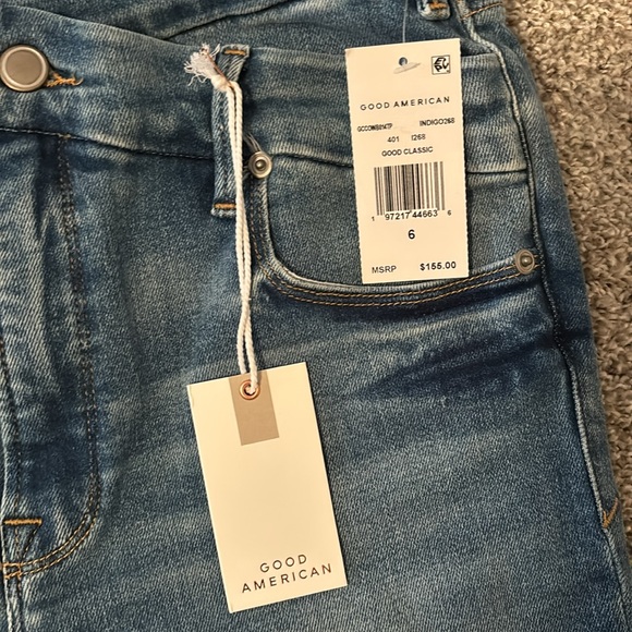 NEW-GOOD CLASSIC. Good American, skinnyish fit, high rise. Inseam 28” - Picture 2 of 6